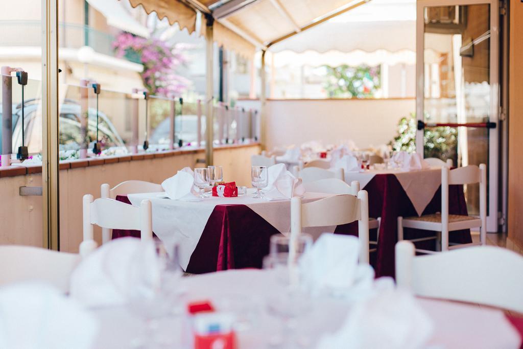 Hôtel Roma à Pineto Extérieur photo