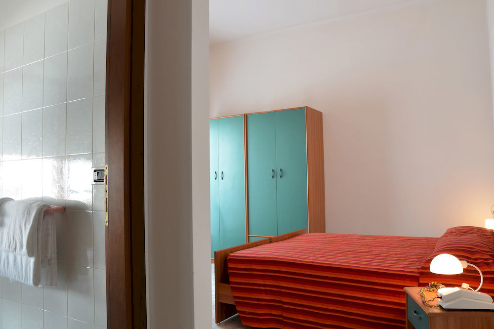 Hôtel Roma à Pineto Extérieur photo